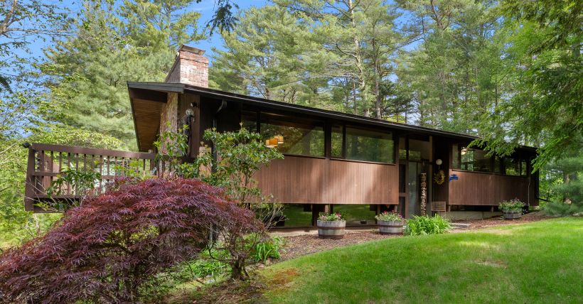 9 Turtleback Road | Essex, MA | $1,100,000